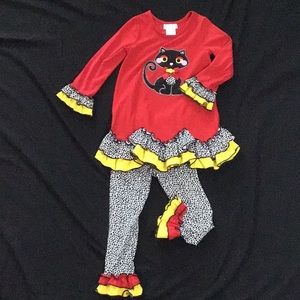 Long sleeve shirt and leggings